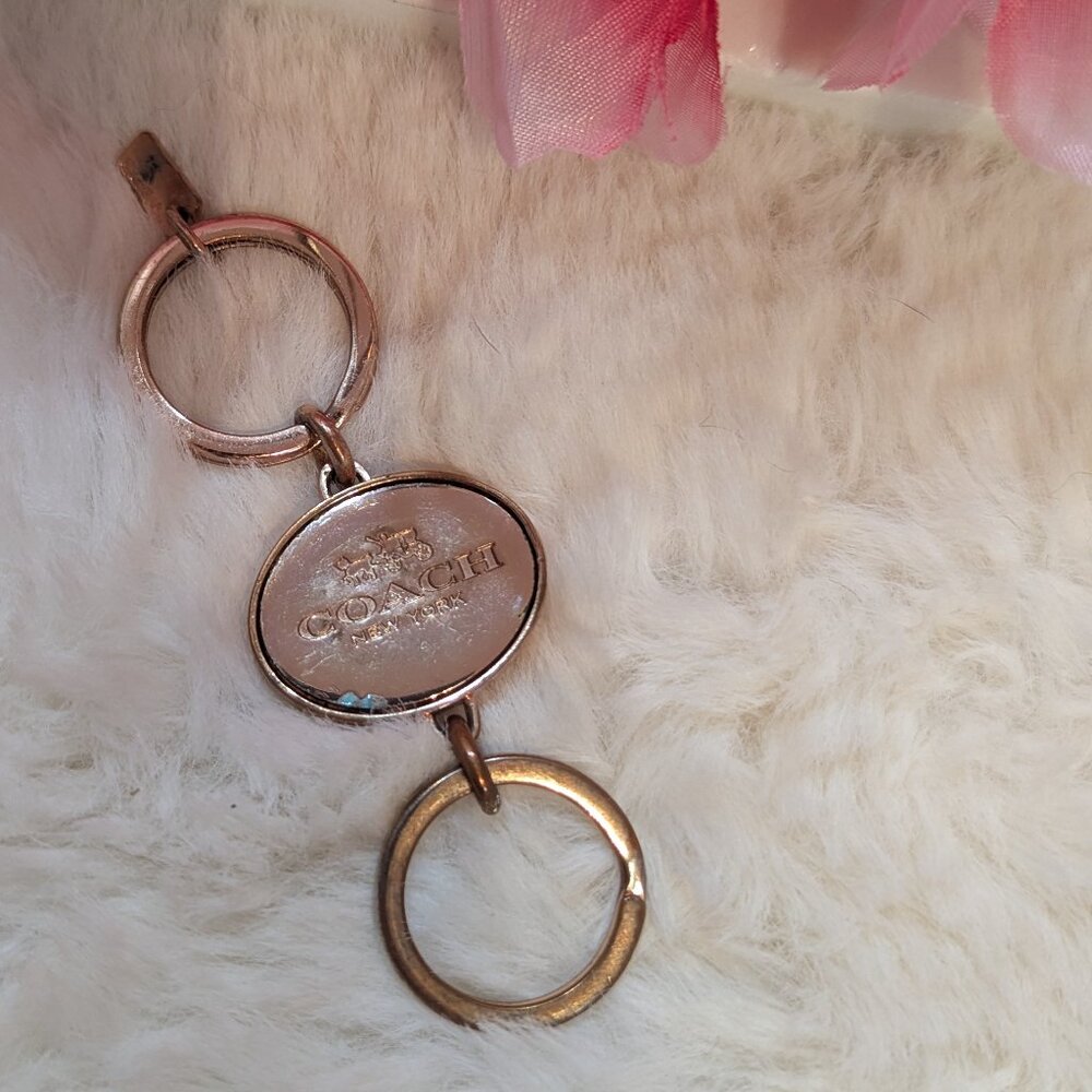 Coach Rose Gold Valet Twist Lock Key Chain - Picture 4 of 5